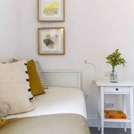 Modern Art - Art Pieces & Eclectic Deco *