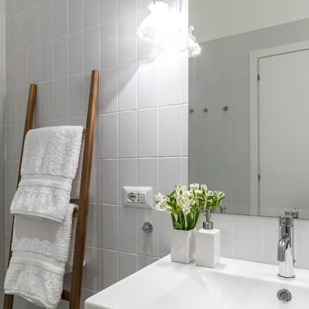 Apartment Modern Art - Art Pieces & Eclectic Deco